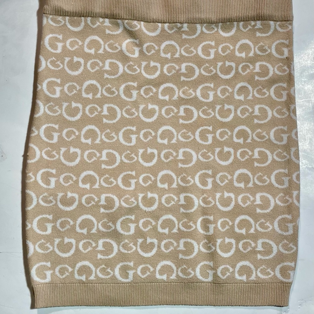 🆕 Guess Los Angeles Beige and White Logo Sweater Skirt
